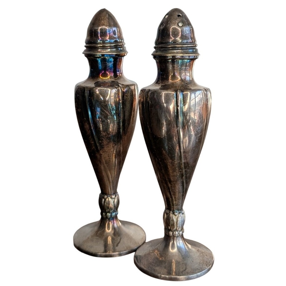 Vintage Viking‎ C15 Silver Plate Salt Pepper Shaker Set Made in Canada Pedestal